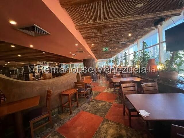 Comercial (Local Comercial) en Venta en El Recreo, Distrito Metropolitano - 5