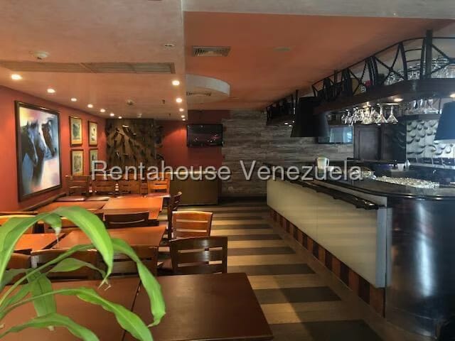 Comercial (Local Comercial) en Venta en El Recreo, Distrito Metropolitano - 6