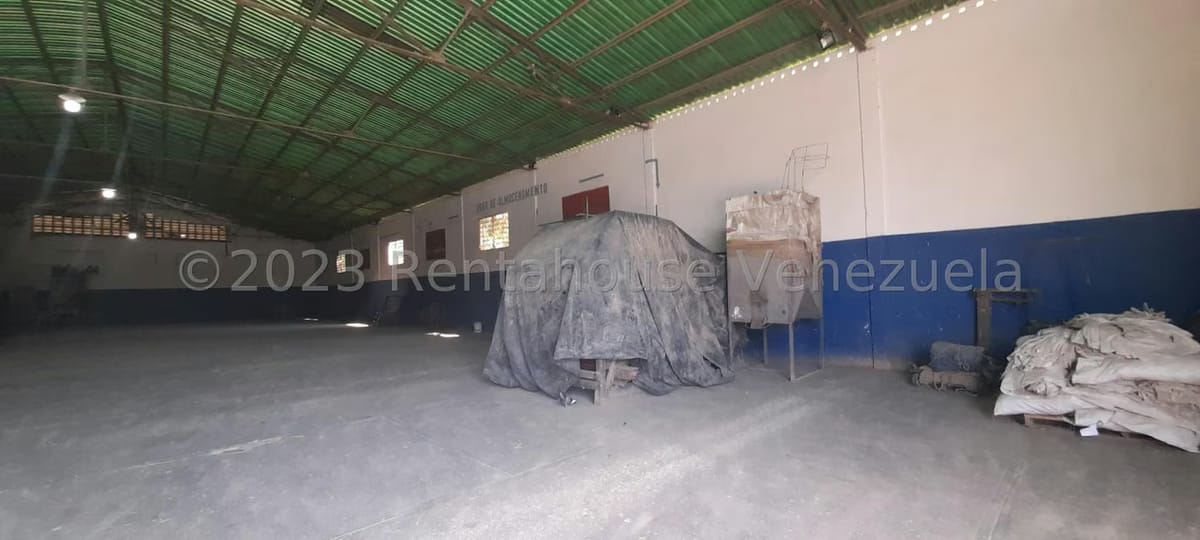 Comercial (Galpon - Deposito) en Venta en Centro, Portuguesa - 2