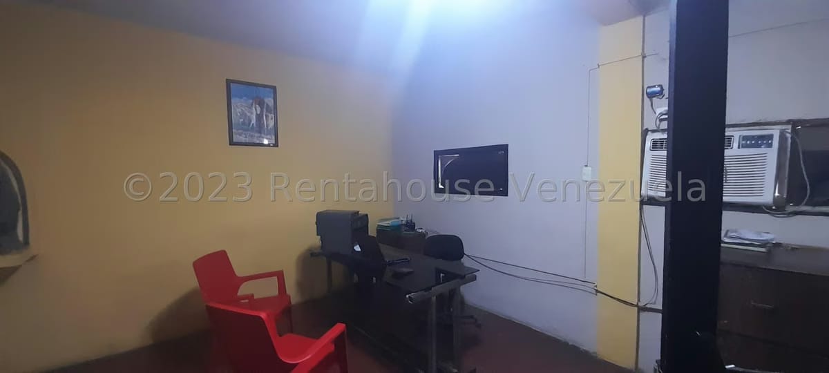 Comercial (Galpon - Deposito) en Venta en Centro, Portuguesa - 28
