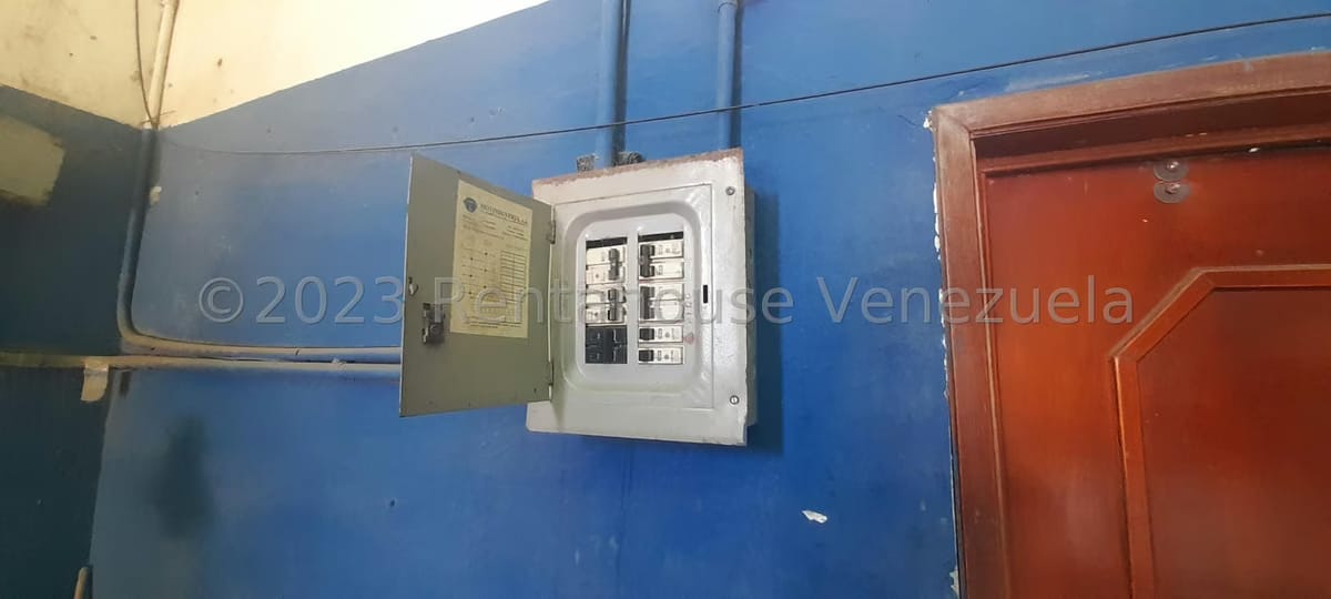 Comercial (Galpon - Deposito) en Venta en Centro, Portuguesa - 36