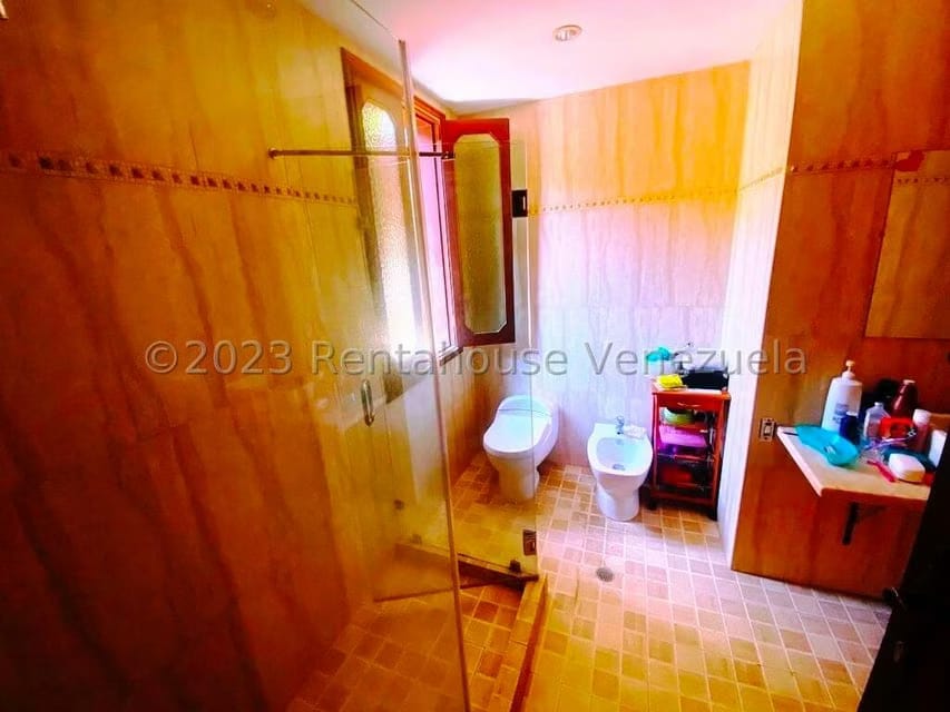 Casa (Multipes Niveles) en Venta en El Peñon, Distrito Metropolitano - 24