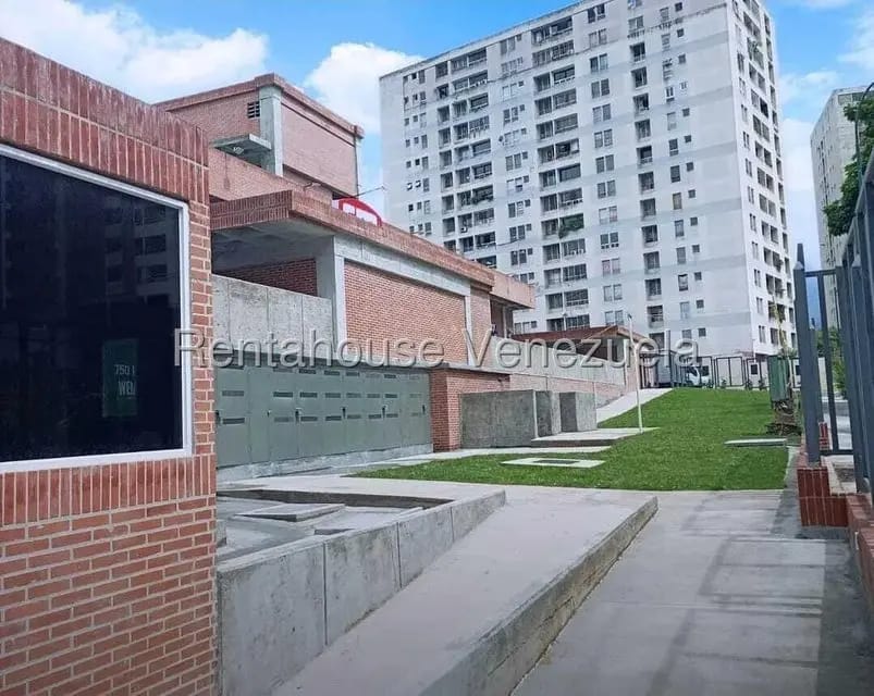 Comercial (Local Comercial) en Venta en Lomas del Avila, Distrito Metropolitano - 11
