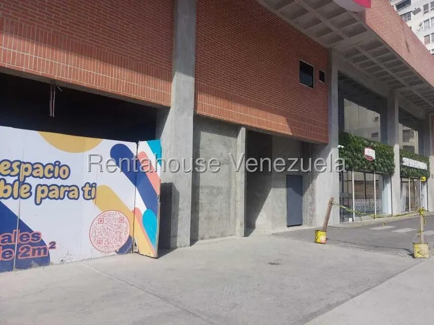 Comercial (Local Comercial) en Venta en Lomas del Avila, Distrito Metropolitano - 13