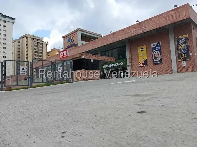 Comercial (Local Comercial) en Venta en Lomas del Avila, Distrito Metropolitano - 3