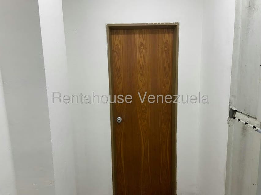 Comercial (Local Comercial) en Alquiler en La Tahona, Distrito Metropolitano - 7