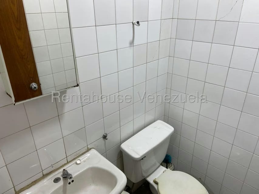 Comercial (Local Comercial) en Alquiler en La Tahona, Distrito Metropolitano - 8