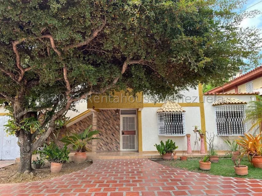 Casa (Duplex) en Venta en Los Libertadores, Lara - 2