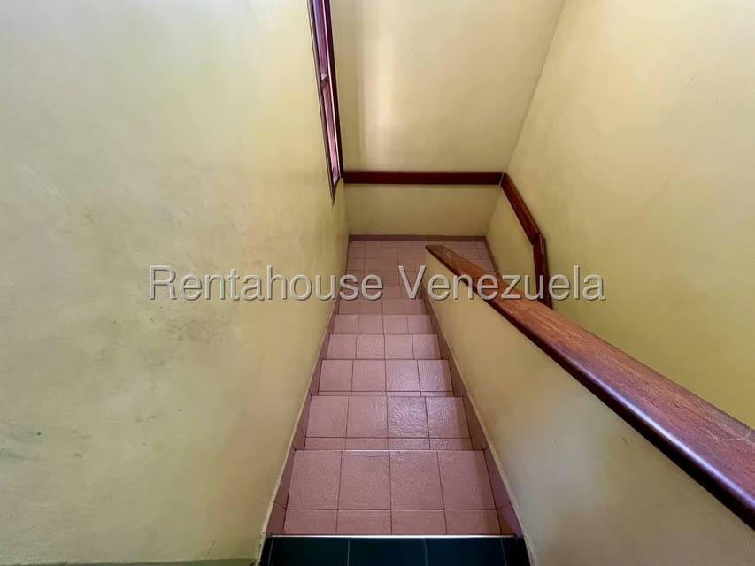 Casa (Duplex) en Venta en Los Libertadores, Lara - 26