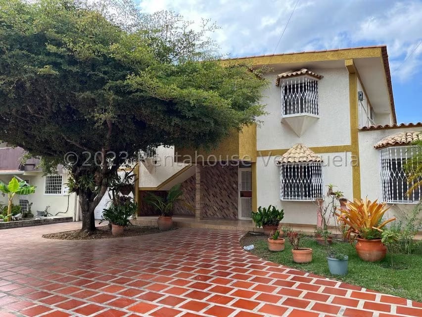 Casa (Duplex) en Venta en Los Libertadores, Lara - 46