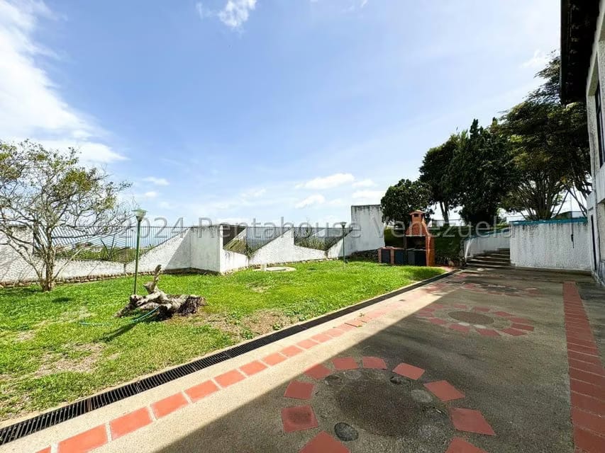Casa (1 Nivel) en Venta en Pan de Azucar, Miranda - 35