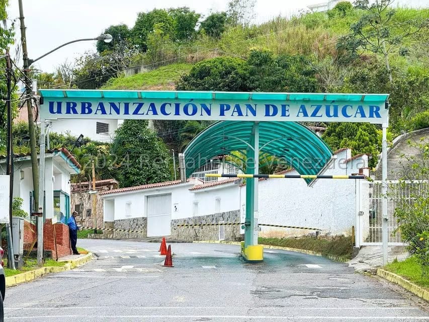 Casa (1 Nivel) en Venta en Pan de Azucar, Miranda - 37
