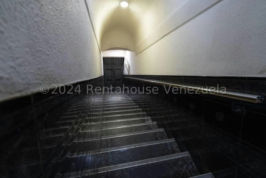 Comercial (Local Comercial) en Alquiler en Catia, Distrito Metropolitano - 23