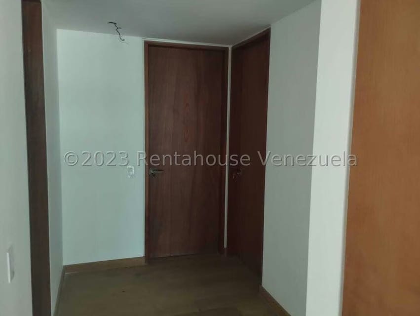 Apartamento (1 Nivel) en Venta en Lomas de Las Mercedes, Distrito Metropolitano - 25