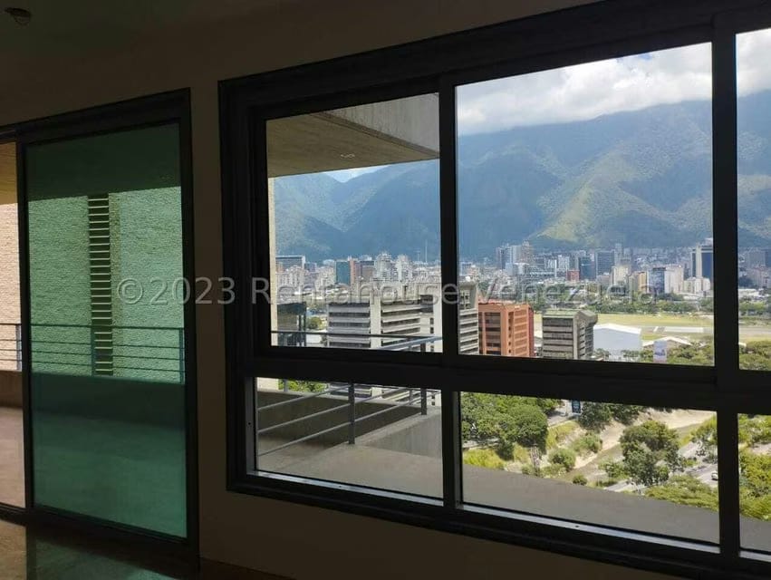 Apartamento (1 Nivel) en Venta en Lomas de Las Mercedes, Distrito Metropolitano - 8