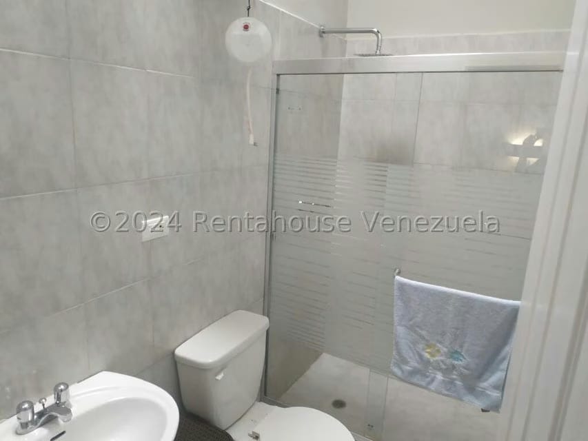 Townhouse (Duplex) en Venta en Villas de Buenaventura, Miranda - 23