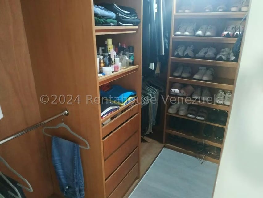 Townhouse (Duplex) en Venta en Villas de Buenaventura, Miranda - 29