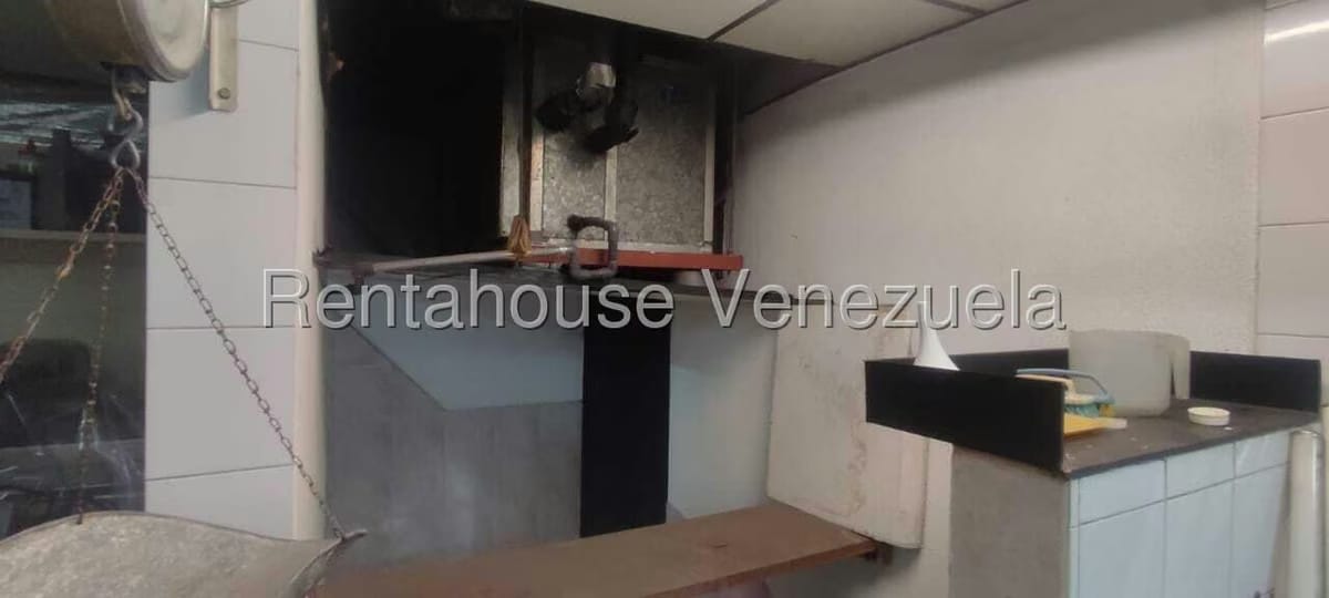 Comercial (Local Comercial) en Alquiler en La Urbina, Distrito Metropolitano - 22