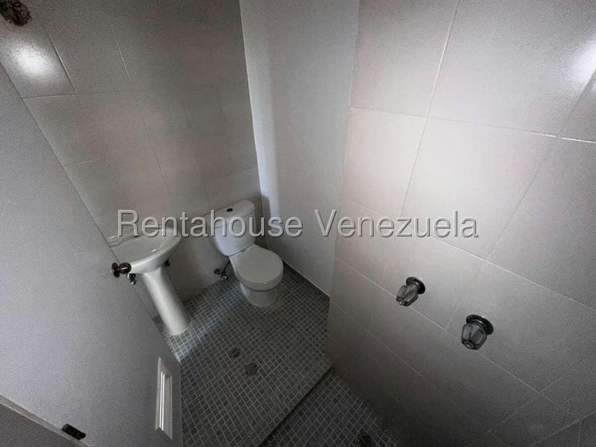 Apartamento (1 Nivel) en Venta en Agua Sal, Miranda - 17