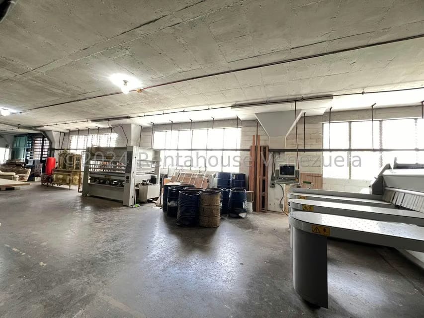 Comercial (Galpon - Deposito) en Venta en Municipio Carrizal, Miranda - 3
