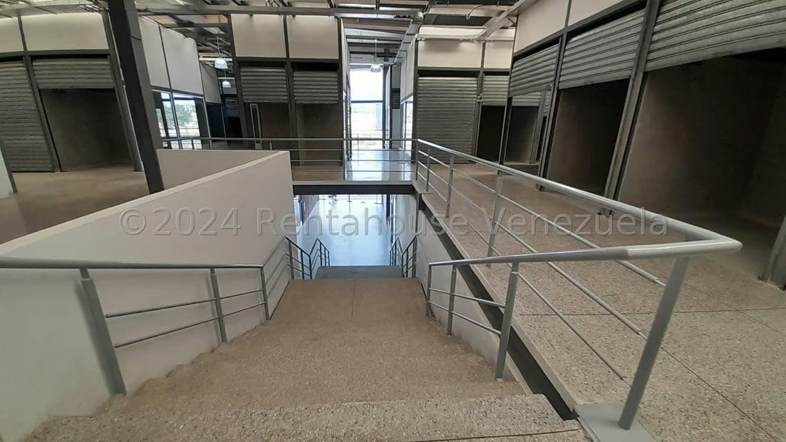Comercial (Local Comercial) en Alquiler en Ave Intercomunal, Lara - 7