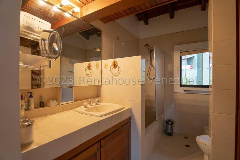 Casa (1 Nivel) en Venta en La Lagunita Country Club, Distrito Metropolitano - 37