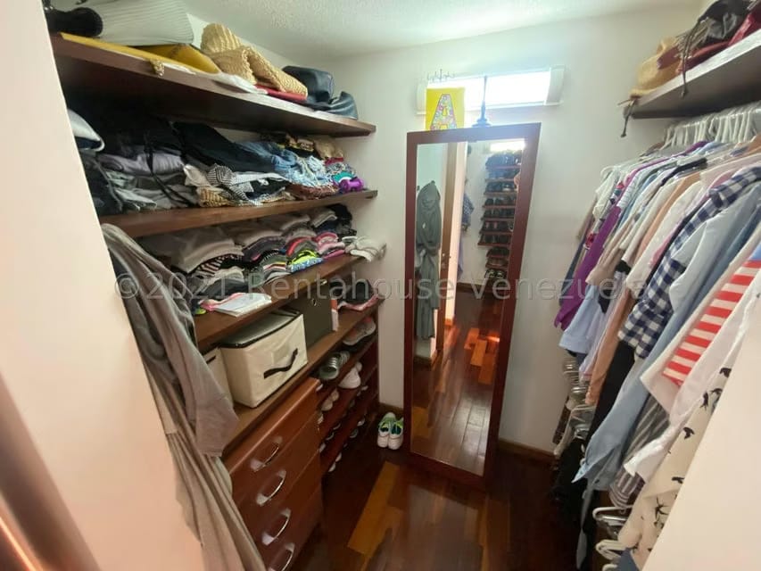 Casa (Duplex) en Venta en Colinas de La California, Distrito Metropolitano - 18