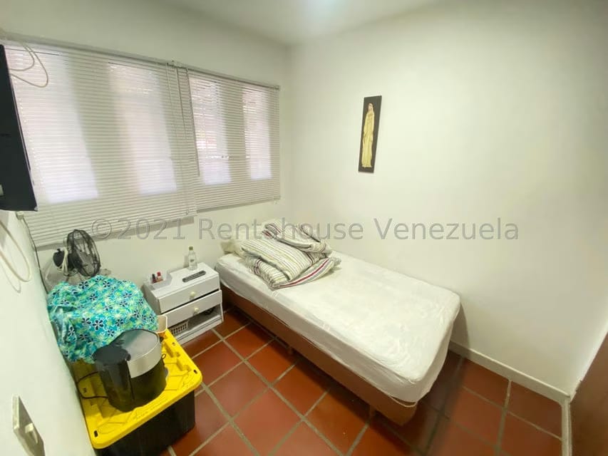 Casa (Duplex) en Venta en Colinas de La California, Distrito Metropolitano - 25