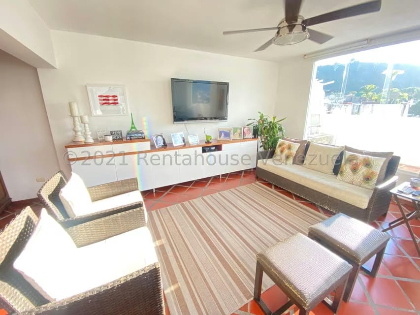 Casa (Duplex) en Venta en Colinas de La California, Distrito Metropolitano - 5
