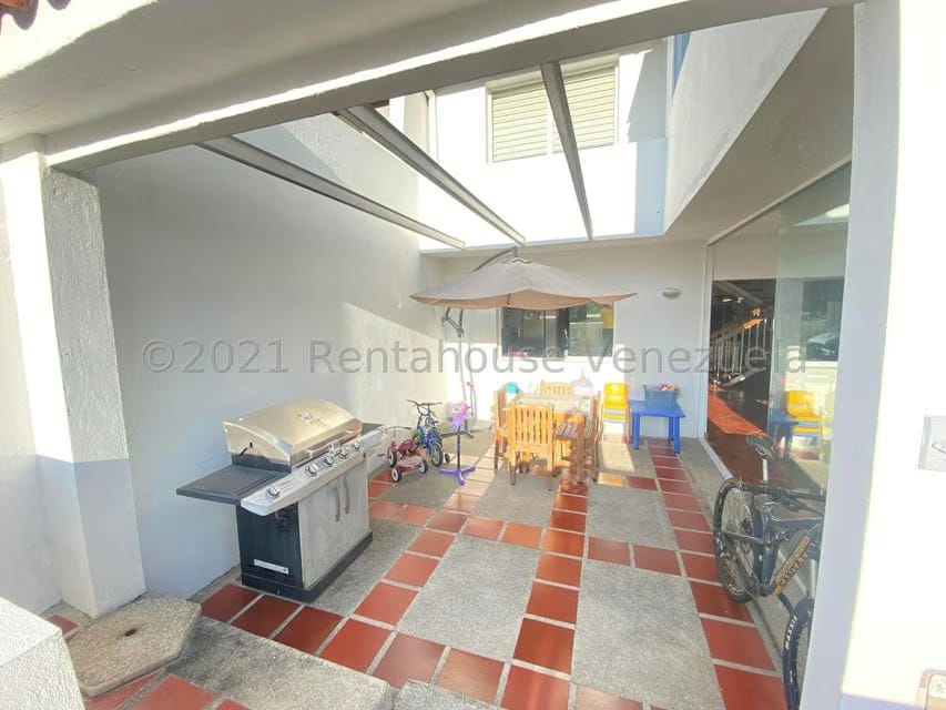 Casa (Duplex) en Venta en Colinas de La California, Distrito Metropolitano - 9