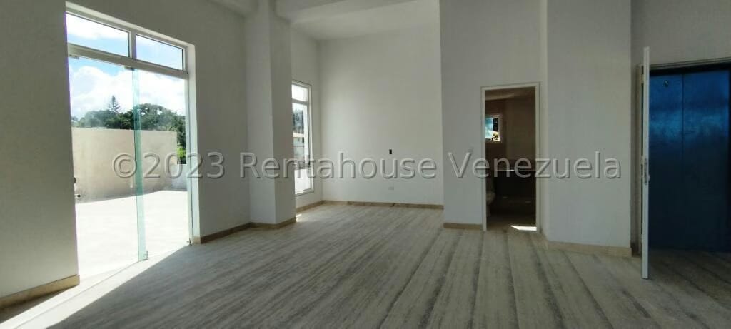 Apartamento (1 Nivel) en Venta en La Lagunita Country Club, Distrito Metropolitano - 3
