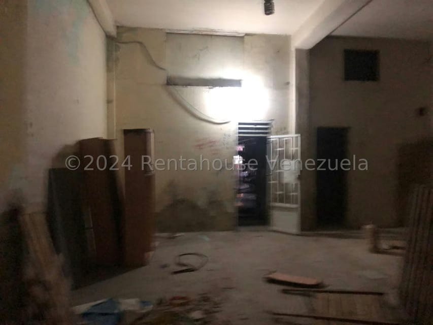Comercial (Edificio) en Alquiler en Centro, Carabobo - 40