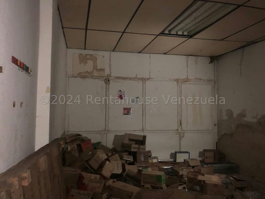 Comercial (Edificio) en Alquiler en Centro, Carabobo - 49
