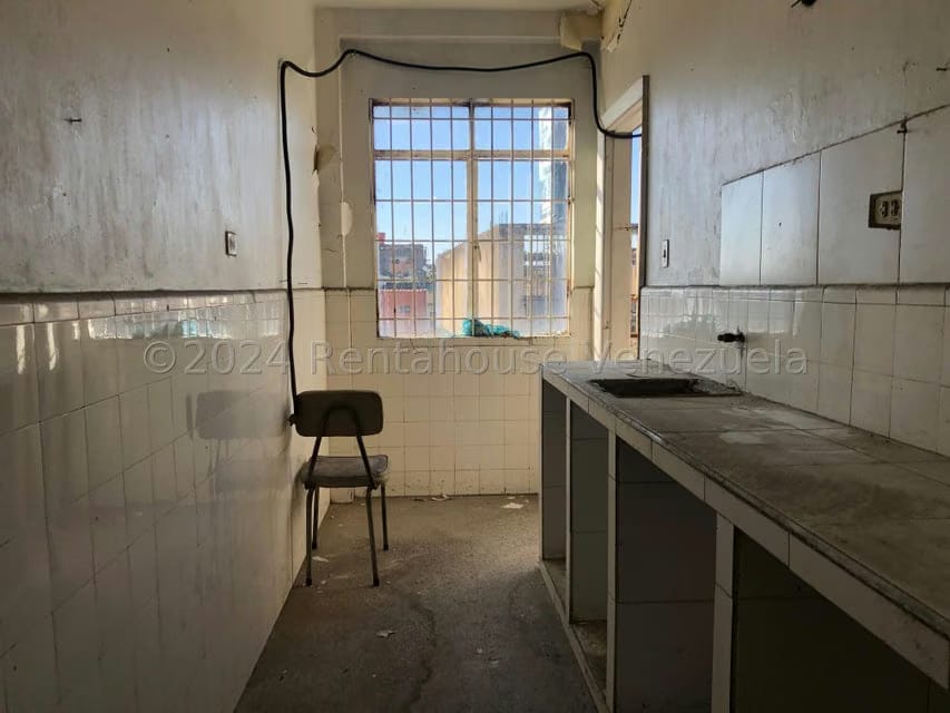 Comercial (Edificio) en Alquiler en Centro, Carabobo - 10