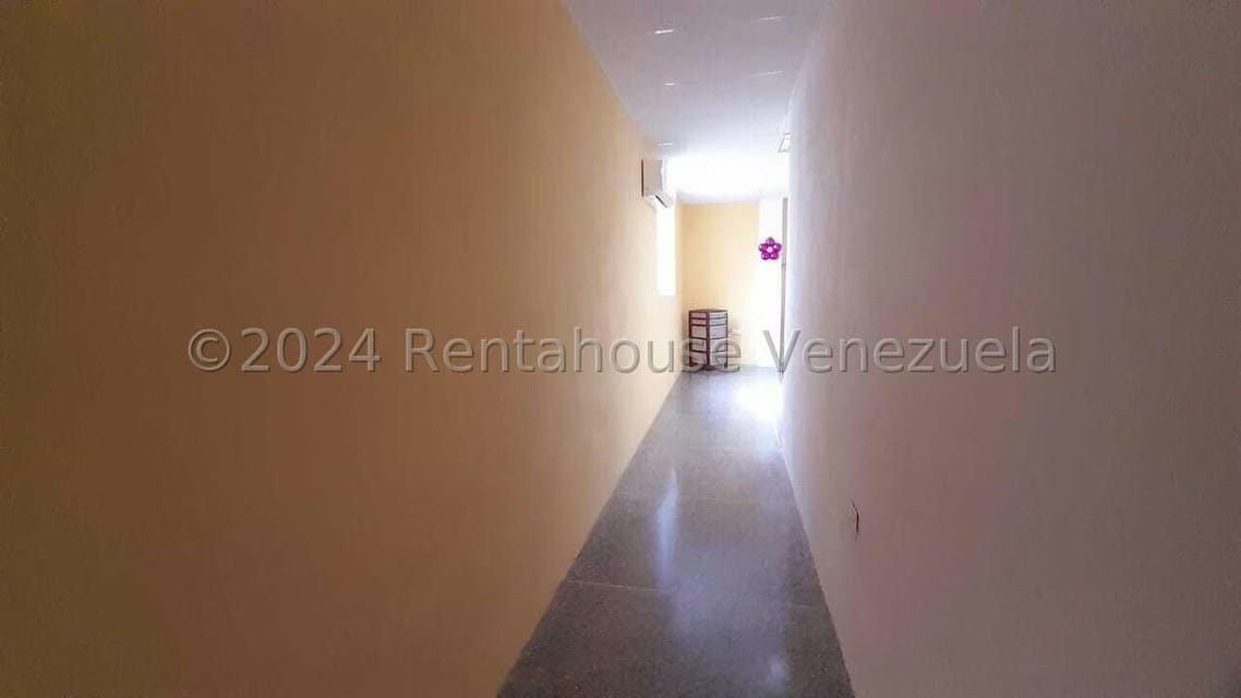 Comercial (Consultorio Medico) en Venta en Zona Oeste, Lara - 3