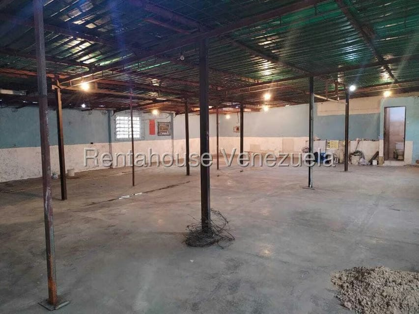 Comercial (Local Comercial) en Alquiler en Avenida Cedeno, Carabobo - 9