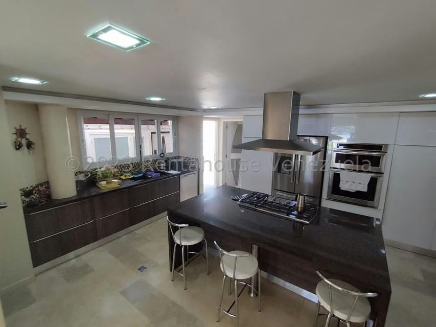 Casa (Duplex) en Venta en Prados del Este, Distrito Metropolitano - 15