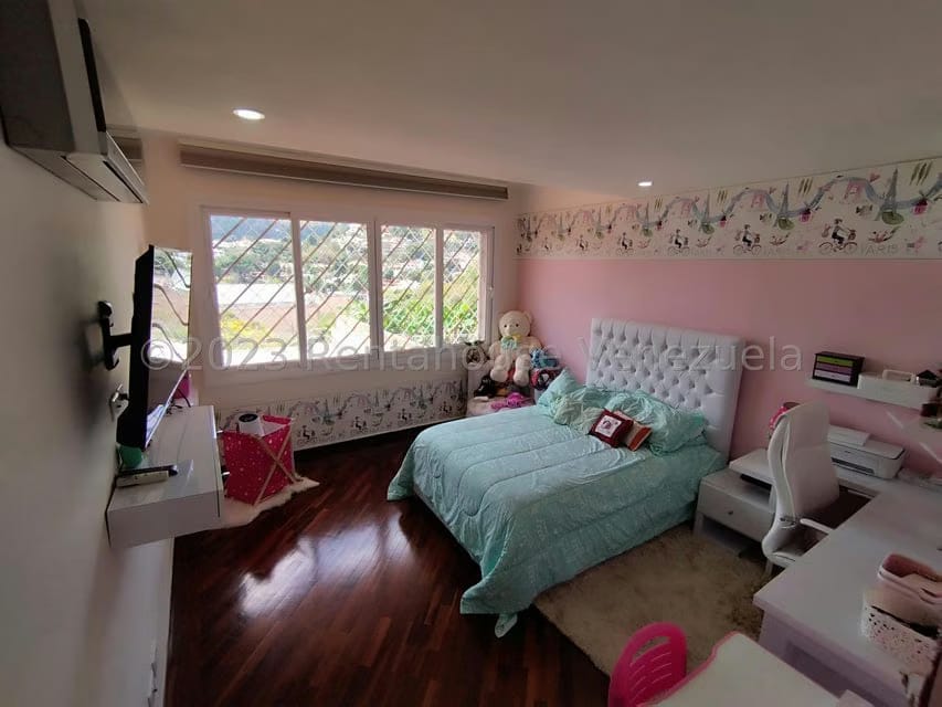 Casa (Duplex) en Venta en Prados del Este, Distrito Metropolitano - 27