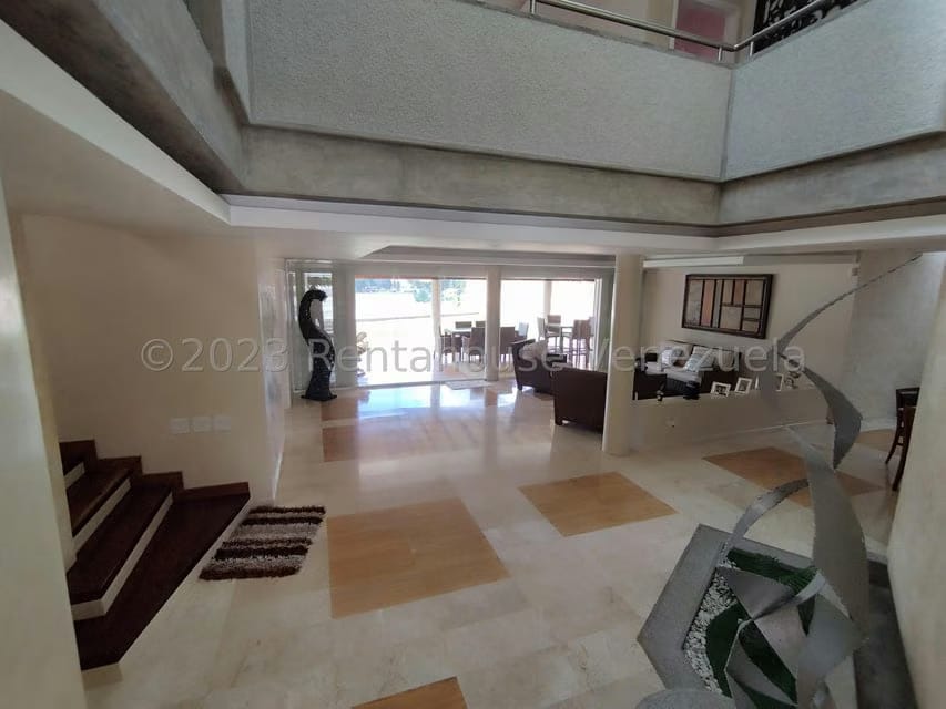 Casa (Duplex) en Venta en Prados del Este, Distrito Metropolitano - 5