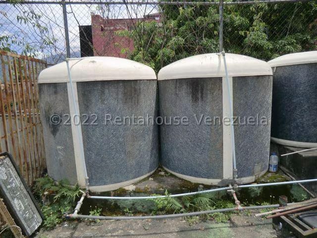 Comercial (Edificio) en Alquiler en Guatire, Miranda - 12
