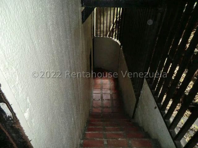 Comercial (Edificio) en Alquiler en Guatire, Miranda - 9