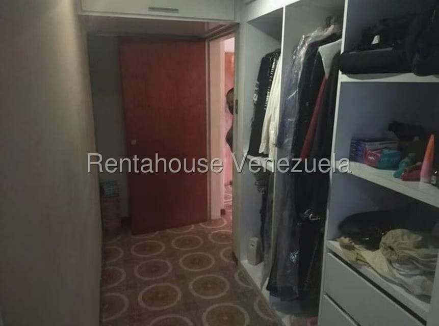 Casa (Multipes Niveles) en Venta en La Rosaleda, Miranda - 11