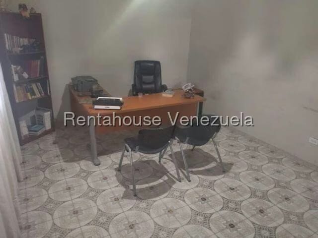Casa (Multipes Niveles) en Venta en La Rosaleda, Miranda - 25