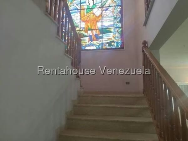 Casa (Multipes Niveles) en Venta en La Rosaleda, Miranda - 27