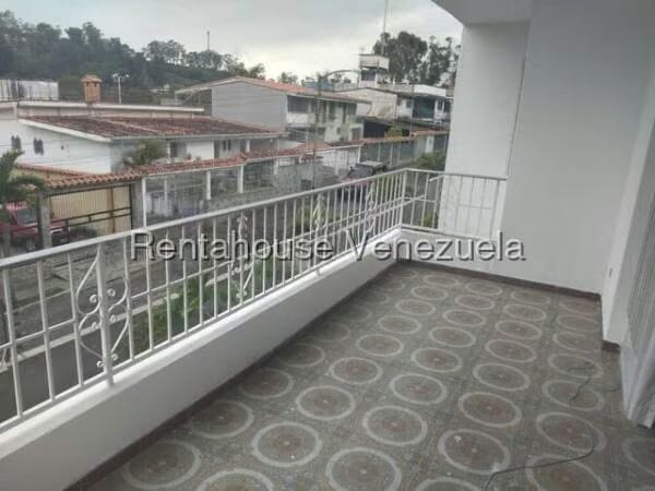 Casa (Multipes Niveles) en Venta en La Rosaleda, Miranda - 29