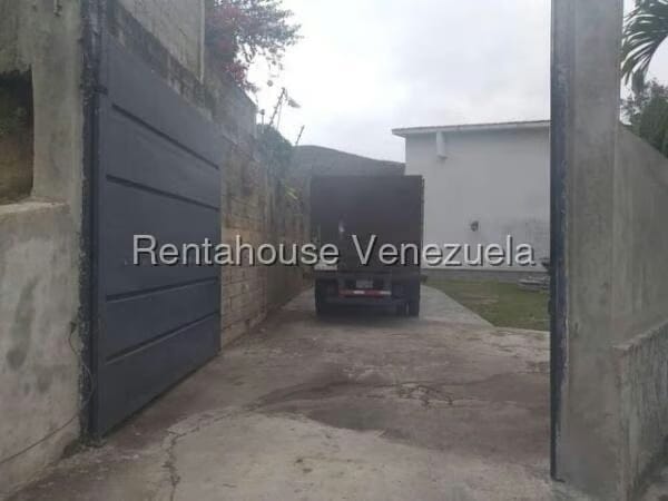 Casa (Multipes Niveles) en Venta en La Rosaleda, Miranda - 35
