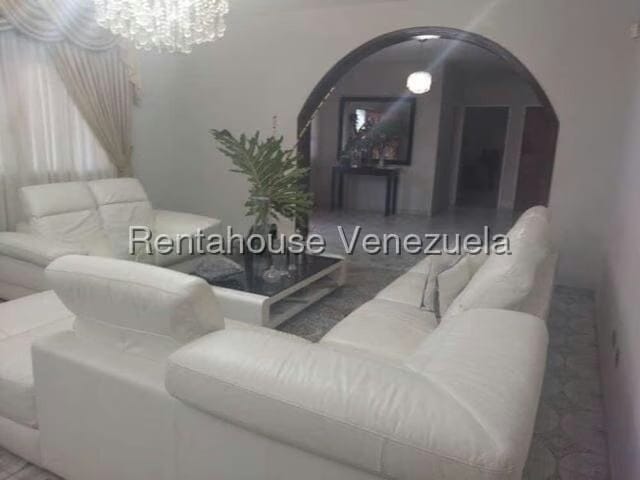 Casa (Multipes Niveles) en Venta en La Rosaleda, Miranda - 6