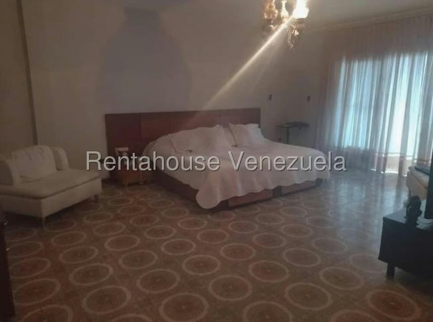 Casa (Multipes Niveles) en Venta en La Rosaleda, Miranda - 10
