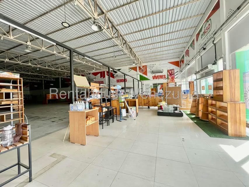 Comercial (Local Comercial) en Venta en Punto Fijo, Falcon - 11