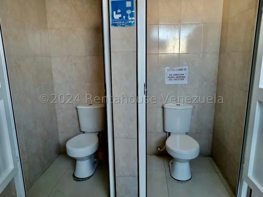 Comercial (Local Comercial) en Venta en Punto Fijo, Falcon - 23